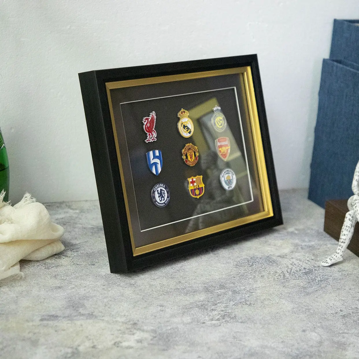 Fan Badge Souvenir Display Stand Decorative Painting